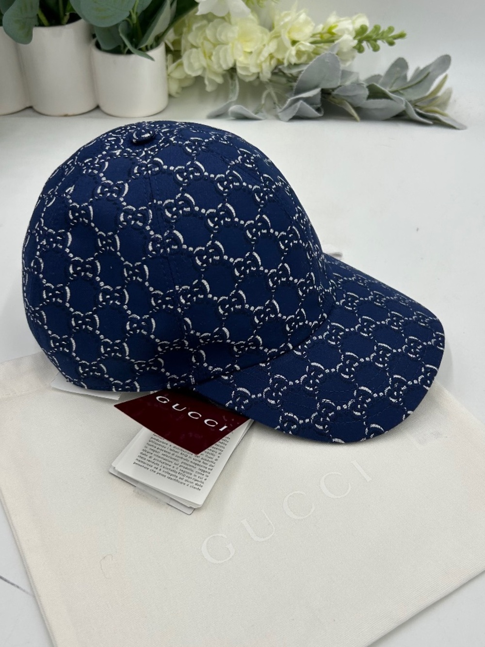 Men’s Gucci, blue shadow GG adjustable baseball cap, size medium. Made in Italy.